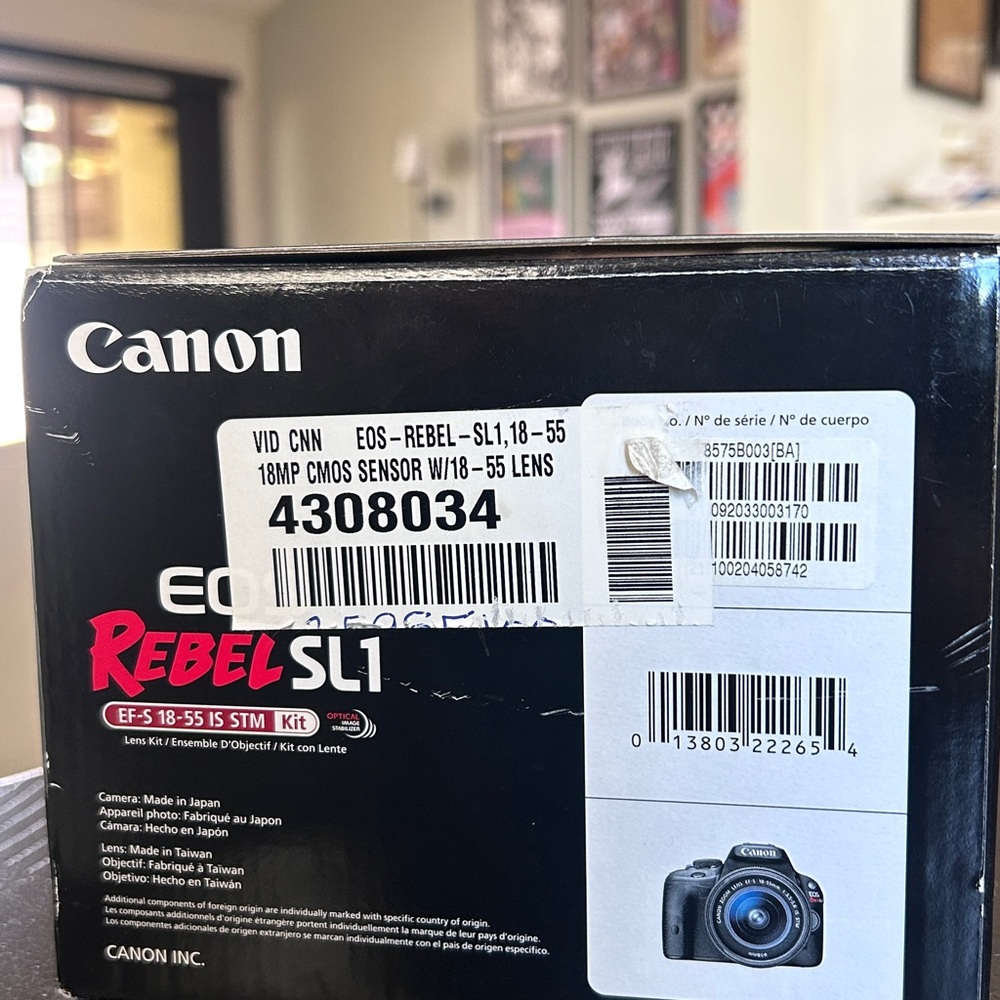 Canon EOS Rebel SL1 Digital SLR Camera with 18-55mm lens Gently Used - Like New - Picture 6 of 6
